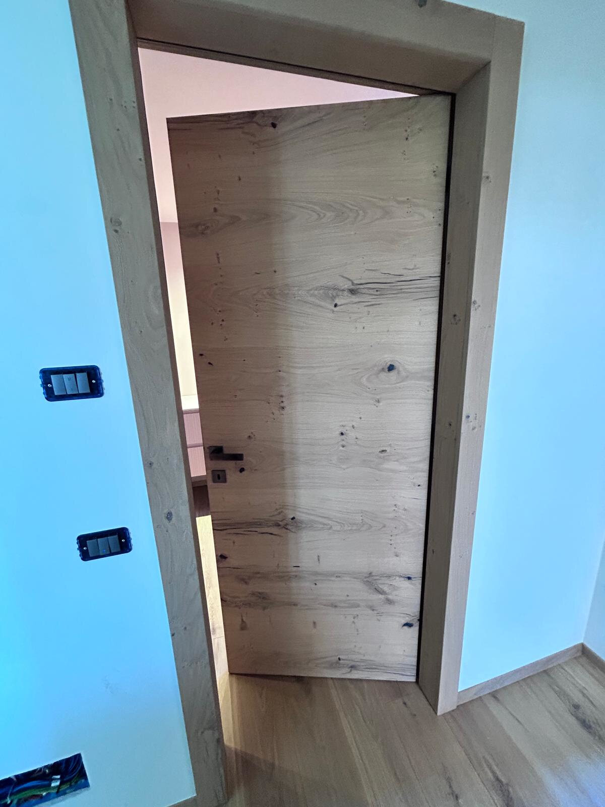 PHOTO-2025-11-28-14-57-12(1)-1200x