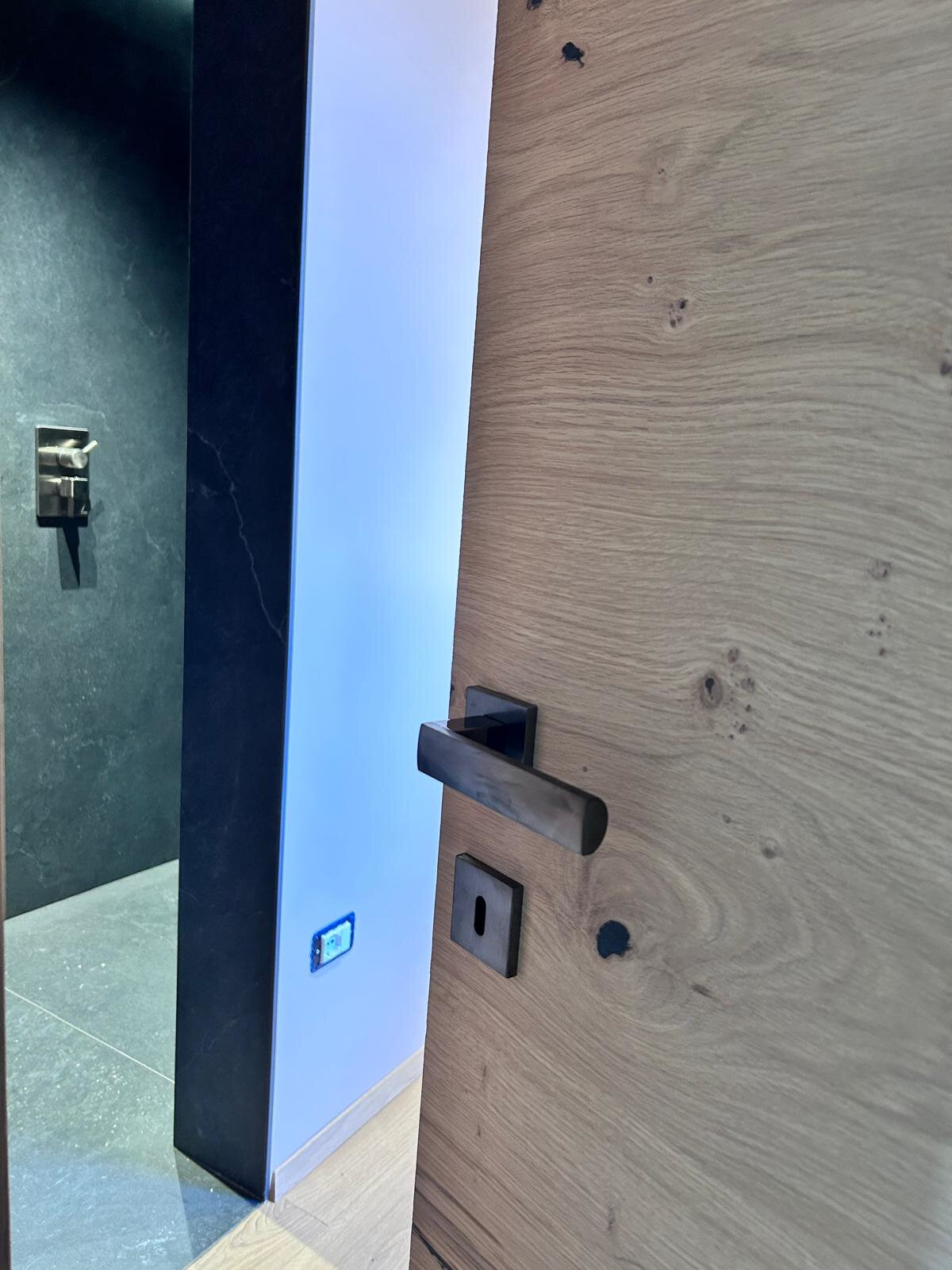 PHOTO-2025-11-28-14-57-12(3)-1200x