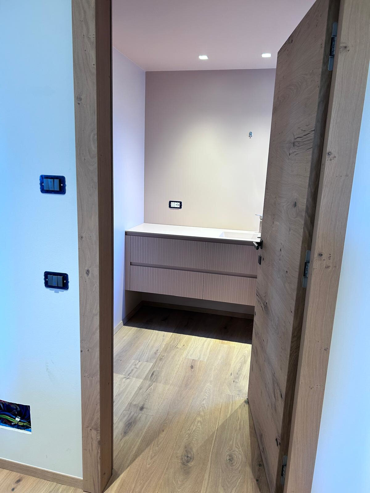 PHOTO-2025-11-28-14-57-15(6)-1200x